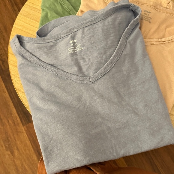 Aerie Distressed V-Neck Tees Boyfriends Tee - Picture 2 of 5